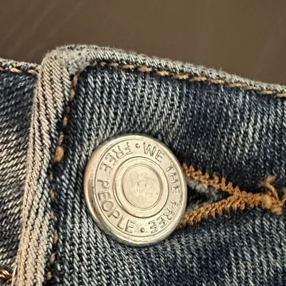 We The Free (Free People) Light Blue Cropped Jeans - Picture 7 of 7